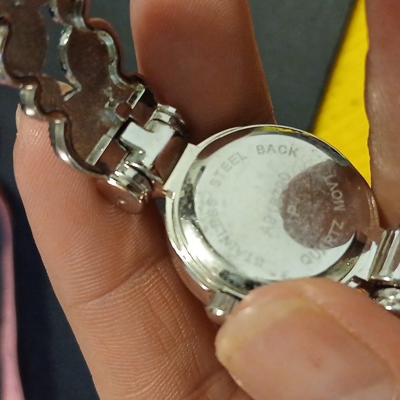 Quartz movement blue blinged out cuff watch - Picture 6 of 11